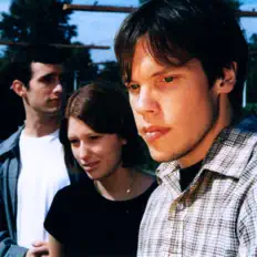 收听 New Grenada、观看音乐视频、阅读小传、查看巡演日期等 ！