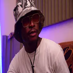 idreel을(를) 듣고, 뮤직 비디오를 보고, 약력을 읽고, 투어 일정 등을 확인하세요!