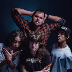 Escucha a Tealskie, mira videos musicales, lee su biografía, consulta las fechas de las gira y más.