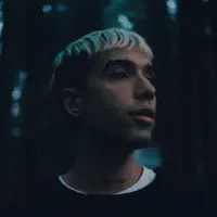 Ascolta undefined, guarda video musicali, leggi la biografia, vedi le date del tour & altro!