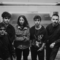 Listen to Posguerra, watch music videos, read bio, see tour dates & more!