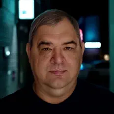 Escucha a DJ DimVol, mira vídeos musicales, lee la biografía, consulta fechas de giras y mucho más.