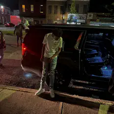 收听 jm rackzz、观看音乐视频、阅读小传、查看巡演日期等 ！