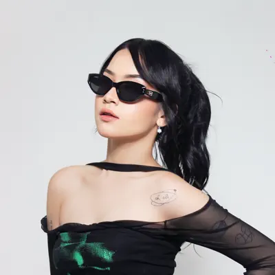 Listen to ZALEEFYA, watch music videos, read bio, see tour dates & more!
