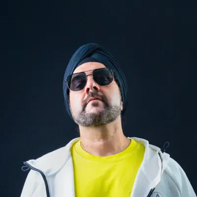 Listen to KV5 Dubai, watch music videos, read bio, see tour dates & more!