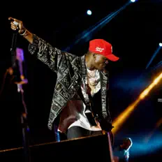 Listen to Debordo Leekunfa, watch music videos, read bio, see tour dates & more!