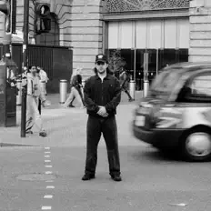 RALPH सुनें, म्यूज़िक वीडियो देखें, बायो पढ़ें, दौरे की तारीखें और बहुत कुछ देखें!