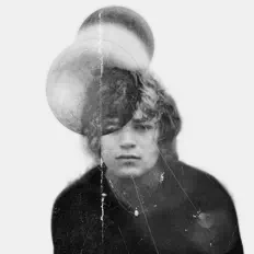 Escucha a Logan MacKay, mira videos musicales, lee su biografía, consulta las fechas de las gira y más.