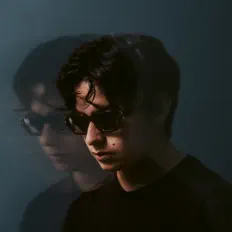 Dengarkan Garnica, tonton video musik, baca bio, lihat tanggal tur & lainnya!