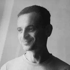 Dengarkan Barker, tonton video musik, baca bio, lihat tanggal tur & lainnya!