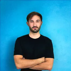 Pupeを聴いたり、ミュージックビデオを鑑賞したり、経歴やツアー日程などを確認したりしましょう！