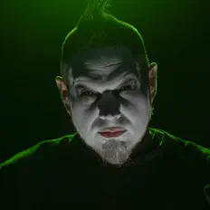 Ascolta Madrox, guarda video musicali, leggi la biografia, vedi le date del tour & altro!
