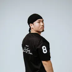 收听 Bonapart、观看音乐视频、阅读小传、查看巡演日期等 ！