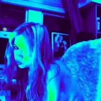 收听 undefined、观看音乐视频、阅读小传、查看巡演日期等 ！