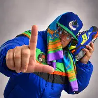 Hör dir undefined an, schau dir Musikvideos an, lies die Biografie, finde Tourdaten und mehr!