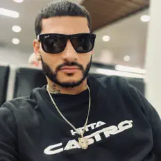 Hitta Castro: песни, клипы, биография, даты выступлений и многое другое.