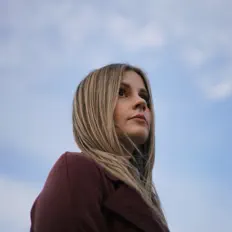 Jenna Pemkowskiを聴いたり、ミュージックビデオを鑑賞したり、経歴やツアー日程などを確認したりしましょう！