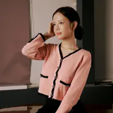 lovvelyeon을(를) 듣고, 뮤직 비디오를 보고, 약력을 읽고, 투어 일정 등을 확인하세요!