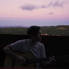 Luister naar Tamu Massif, bekijk muziekvideo's, lees de bio, bekijk de tourdata, en meer!