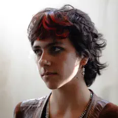 Eden J Howellsを聴いたり、ミュージックビデオを鑑賞したり、経歴やツアー日程などを確認したりしましょう！
