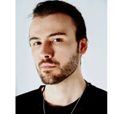 Escucha a Ali Murat, mira vídeos musicales, lee la biografía, consulta fechas de giras y mucho más.