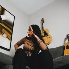 Ouve Indy Aleese, vê vídeos de música, lê a biografia, vê as datas da digressão e muito mais!