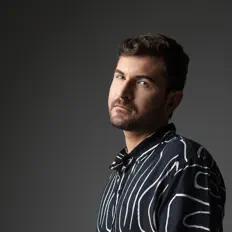 Ouça Junior M, assista a videoclipes, leia a biografia, veja as datas das turnês e mais!