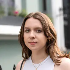 Dengarkan Frankie Bird, tonton video musik, baca bio, lihat tanggal tur & lainnya!