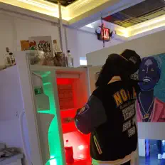 Dengarkan Smooth843, tonton video musik, baca bio, lihat tanggal tur & lainnya!