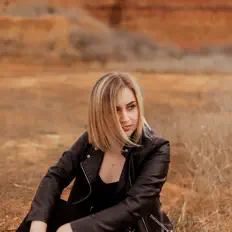Ouve Анна Азарова, vê vídeos de música, lê a biografia, vê as datas da digressão e muito mais!