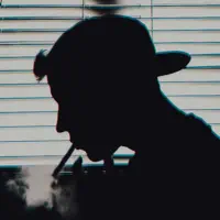 undefined dinle, müzik videolarını izle, biyografisini oku, tur tarihlerini ve daha fazlasını gör!
