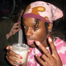 Ouve Austin Crute, vê vídeos de música, lê a biografia, vê as datas da digressão e muito mais!