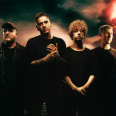 Posłuchaj wykonawcy Abyss, Watching Me, obejrzyj teledyski, przeczytaj biografię, zobacz daty tras koncertowych i nie tylko!