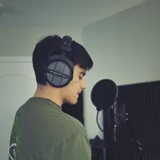 Ακούστε περιεχόμενο από Andrik, παρακολουθήστε μουσικά βίντεο, διαβάστε το βιογραφικό, δείτε ημερομηνίες περιοδείας, και πολλά ακόμη!