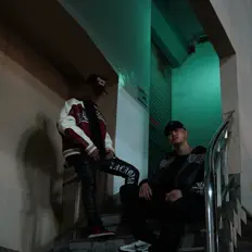 Sick B सुनें, म्यूज़िक वीडियो देखें, बायो पढ़ें, दौरे की तारीखें और बहुत कुछ देखें!