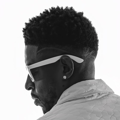 Listen to Dee Black, watch music videos, read bio, see tour dates & more!