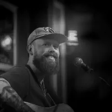 Ακούστε περιεχόμενο από Calvin Thomas, παρακολουθήστε μουσικά βίντεο, διαβάστε το βιογραφικό, δείτε ημερομηνίες περιοδείας, και πολλά ακόμη!