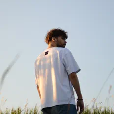 Hör dir PROKOPCHUK an, schau dir Musikvideos an, lies die Biografie, finde Tourdaten und mehr!