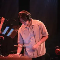 Dengarkan undefined, tonton video musik, baca bio, lihat tanggal tur & lainnya!