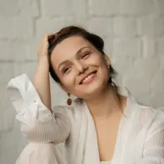 Ouve КСЮТА, vê vídeos de música, lê a biografia, vê as datas da digressão e muito mais!