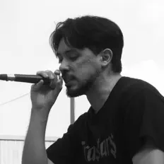 Ascolta Radiant, guarda video musicali, leggi la biografia, vedi le date del tour & altro!