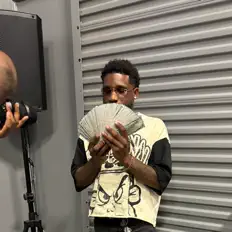 TheRealMarcoRichhを聴いたり、ミュージックビデオを鑑賞したり、経歴やツアー日程などを確認したりしましょう！