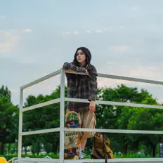 Écoutez Choi Eunseo, regardez des vidéoclips, lisez la biographie, consultez les dates de tournée et plus encore !