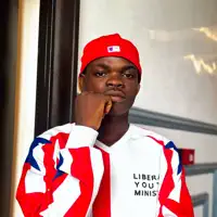 聆聽 undefined、觀看音樂影片、閱讀小傳、查看巡演日期等！