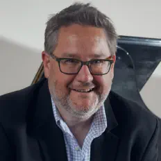Escucha a Philip Wesley, mira videos musicales, lee su biografía, consulta las fechas de las gira y más.
