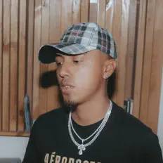 Escucha a YMT Breezy, mira videos musicales, lee su biografía, consulta las fechas de las gira y más.