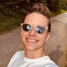 Écoutez Patrick Harbor, regardez des vidéoclips, lisez la biographie, consultez les dates de tournée et plus encore !