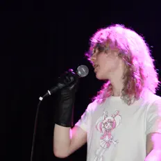 jacy nyteを聴いたり、ミュージックビデオを鑑賞したり、経歴やツアー日程などを確認したりしましょう！