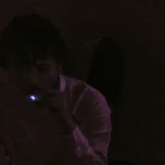 收听 diamondcrosses、观看音乐视频、阅读小传、查看巡演日期等 ！
