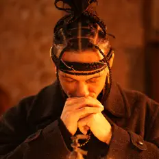 Poslechněte si interpreta Nineworld, sledujte hudební videa, přečtěte si životopis, podívejte se na data turné a další informace.